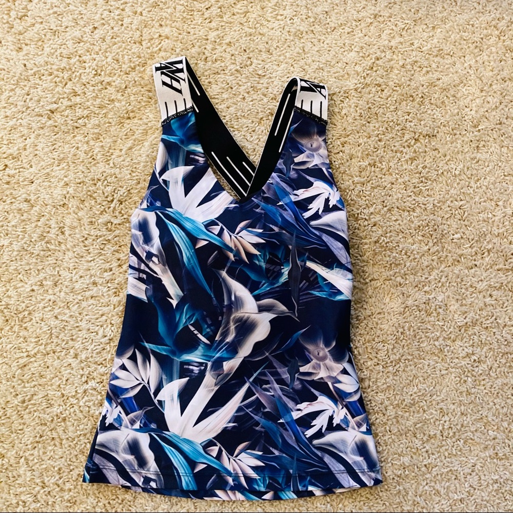 We Are Handsome Flexicool Workout Top NWT Small